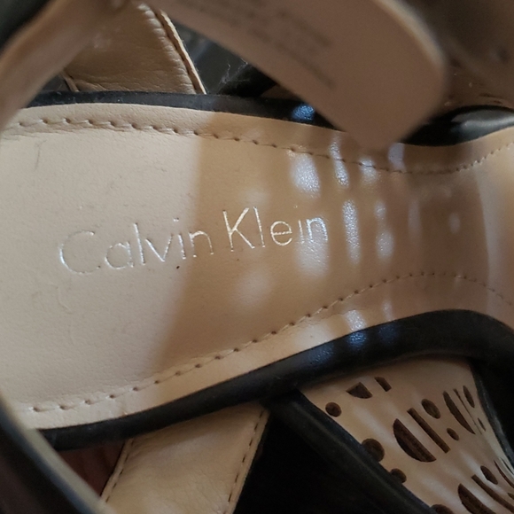 Calvin Klein heeled sandals sz 6.5 mint cond. - Picture 6 of 6
